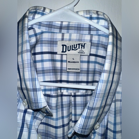 Duluth trading company button up shirt. Size L - Picture 3 of 4